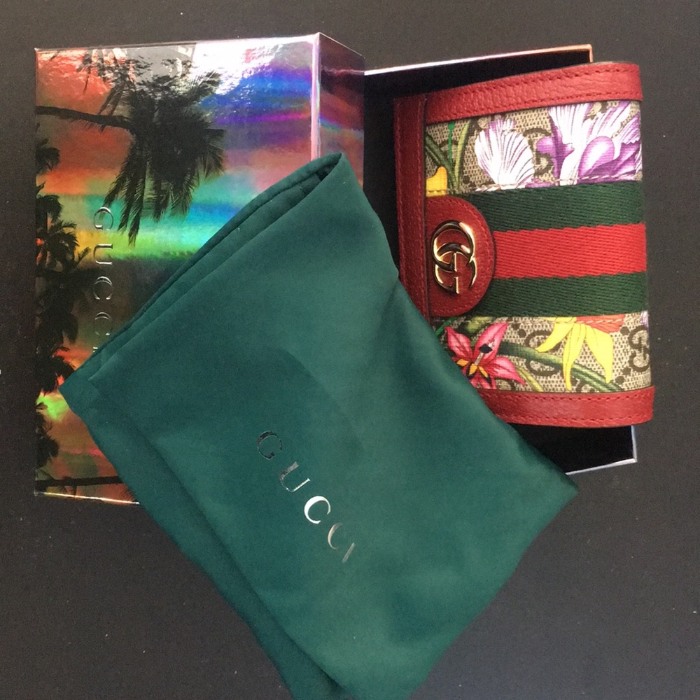 Gucci 2019 collection woman wallet